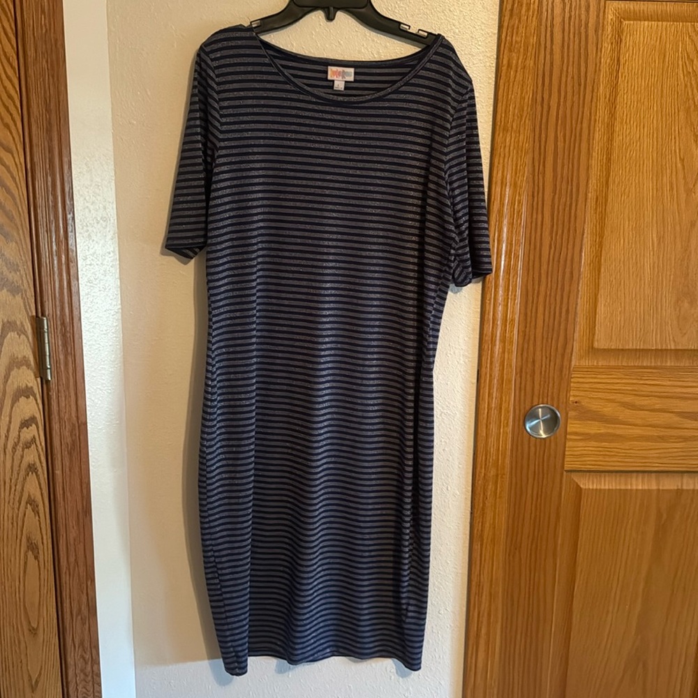 LuLaRoe Julia dress size L